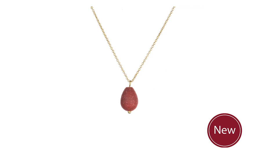 Red Bead Pendant Necklace