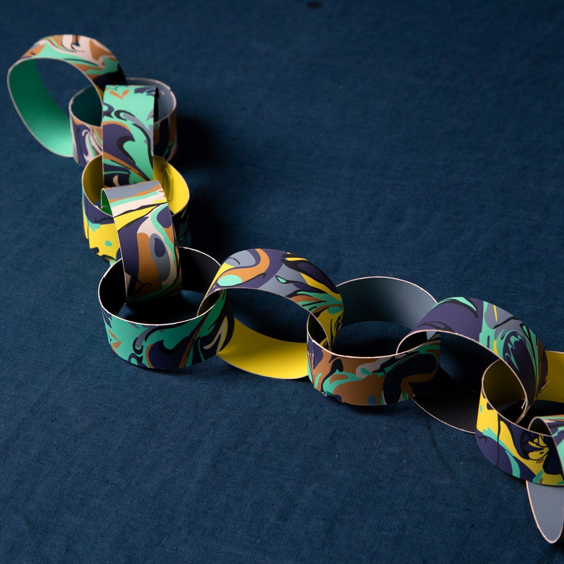 Marbled Paper Chain Decoration