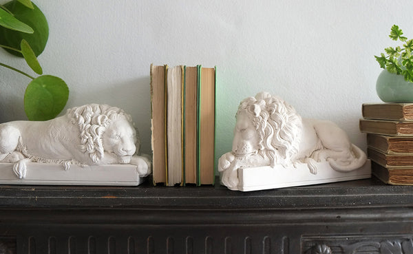 Sleeping Canova Lion